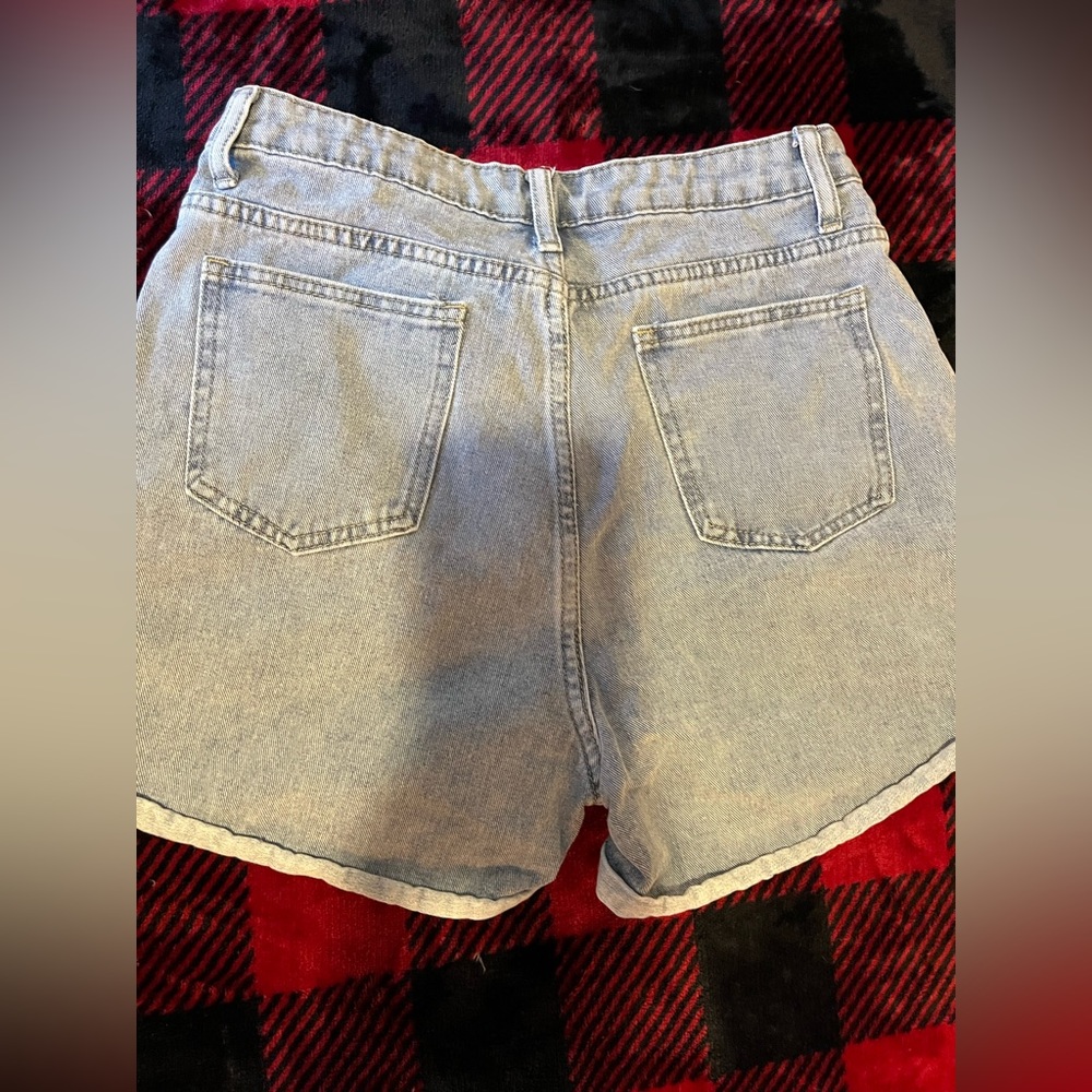 SHEIN brand size 30 jean shorts.